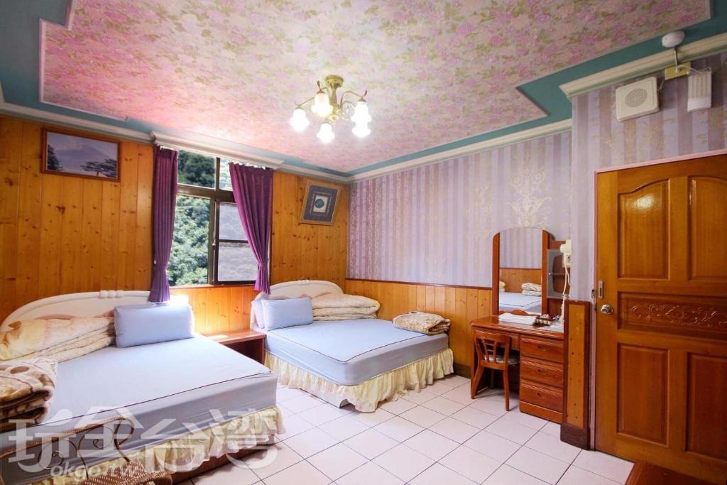 Fuxing District Bed & Breakfast | 北橫貫下巴陵溫泉山莊