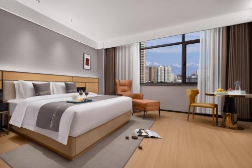 Aksu Hotel | 君羊酒店阿克苏金兰广场老街夜市店