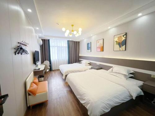 Fenghuang Apartment | 陌野美宿
