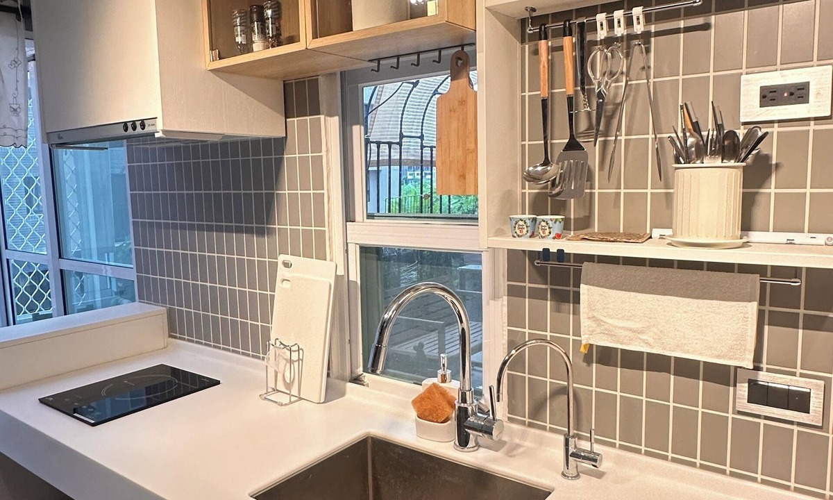 Wuqi District Apartment | 10 minutes to the Mitsui Shopping Park , 50 minutes to city center by Bus