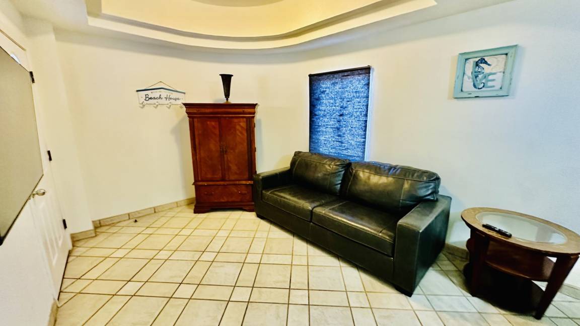 Sandy Beach Condo | 152 m² Condo ∙ 2 bedrooms ∙ 6 guests