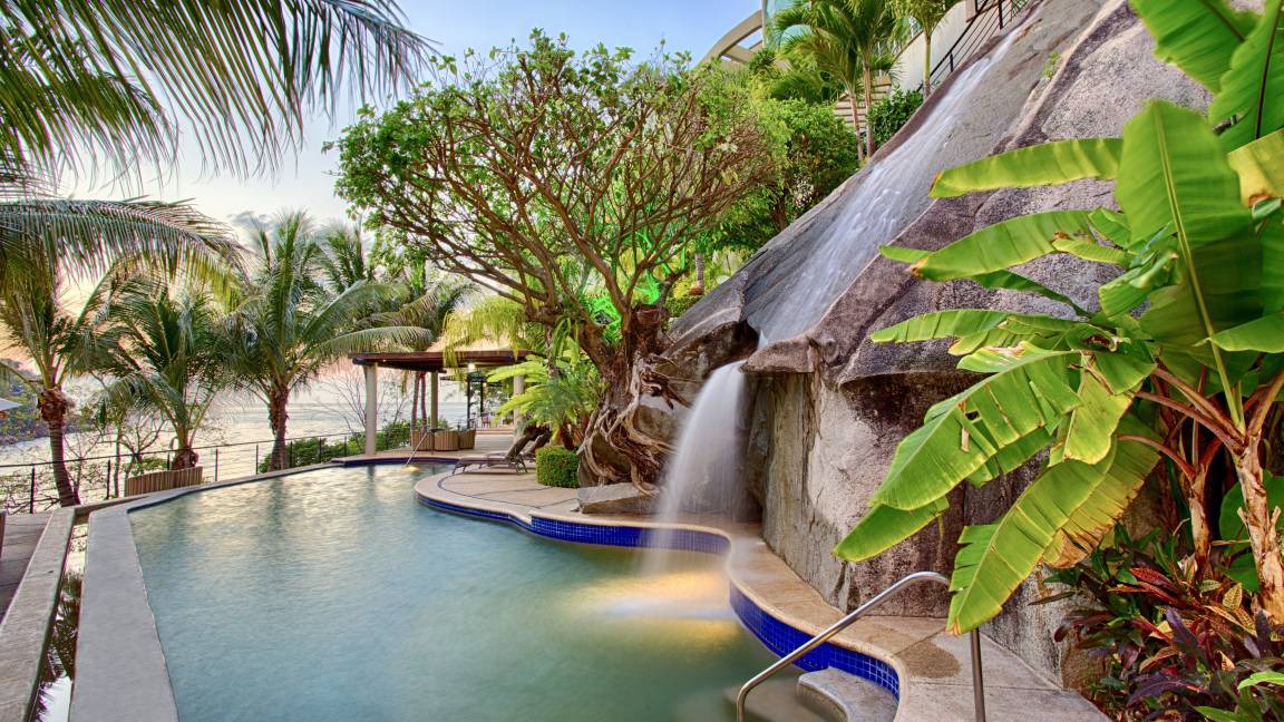 Boca de Tomatlan Villa | 1858 m² Villa ∙ 9 bedrooms ∙ 28 guests