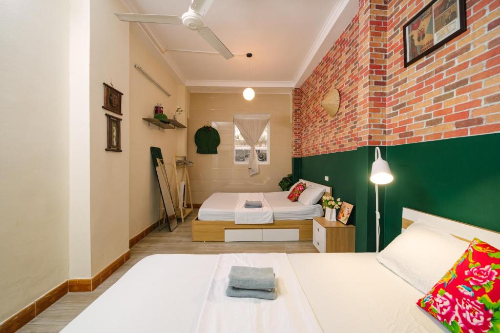 Trang Tien Hostel | 1970s Vintage Old Quarter, Hoan Kiem Lake, Shared Bathroom