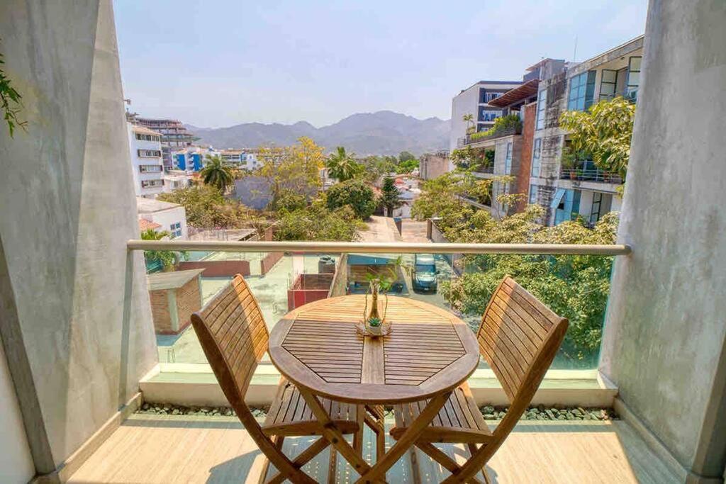 Diaz Ordaz Apartment | 2 bd Loft in Versalles, Walk to the Beach!