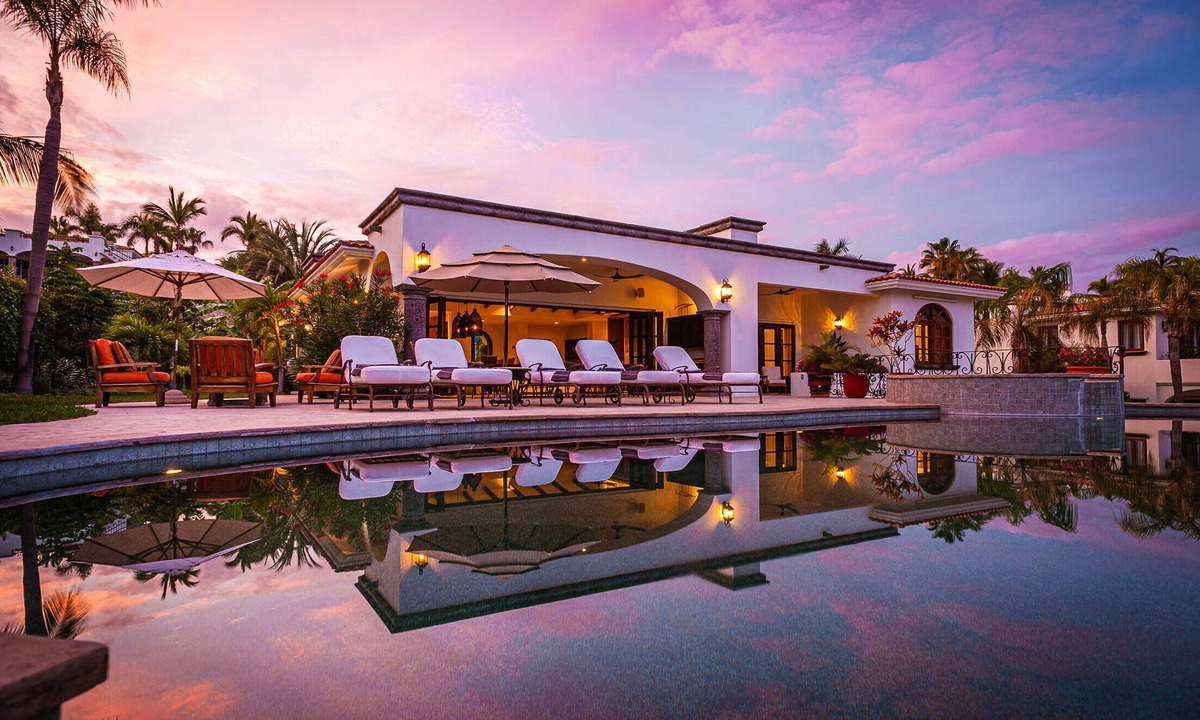 San Jose del Cabo Villa | 2 FREE NIGHTS IN CABO at Casa de Las Risas!