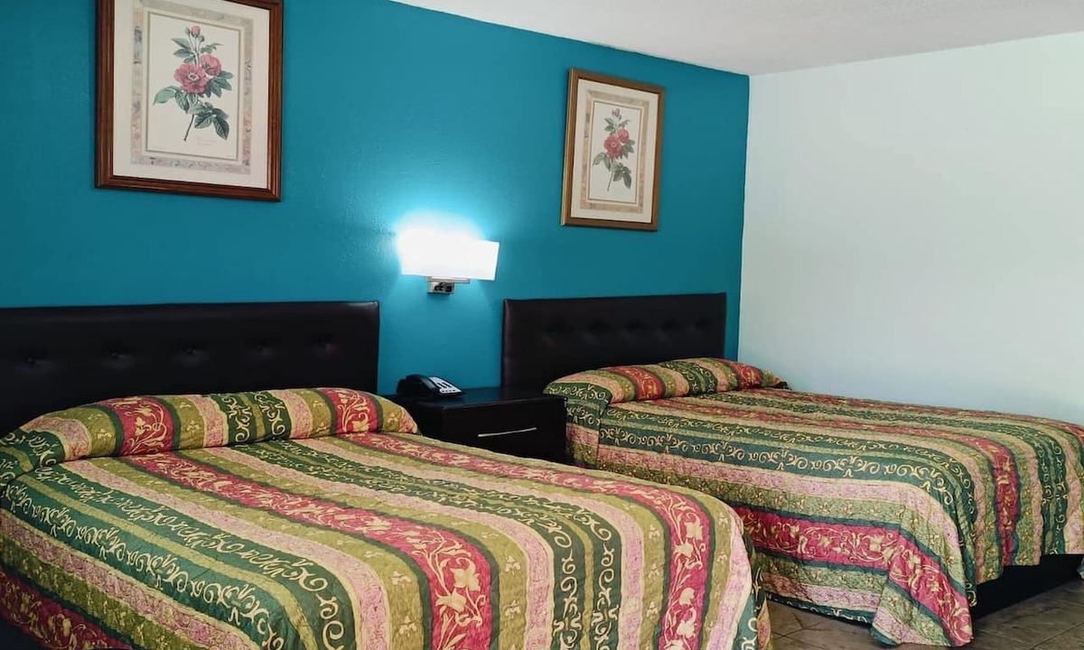 Edinburg Apartment | 2 Full Beds|Nsmk|Edinburg, TX