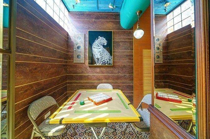 West Central District Hotel | 200 m² Motel ∙ 4 bedrooms ∙ 8 guests