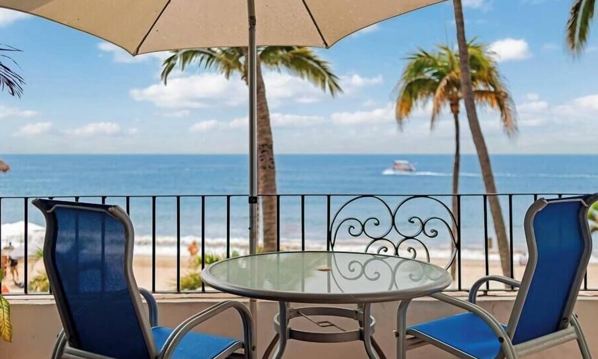 Emiliano Zapata Apartment | 212-VistadelSol | 2BR/2BA Puerto Vallarta beach condo