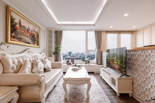 Phuong 6 Apartment | 2BR 3BR Luxury Apartment Sky Pool