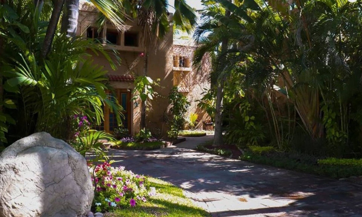 Cerritos Villa | 2BR Garden Villa at Villas el Rancho/unit 1