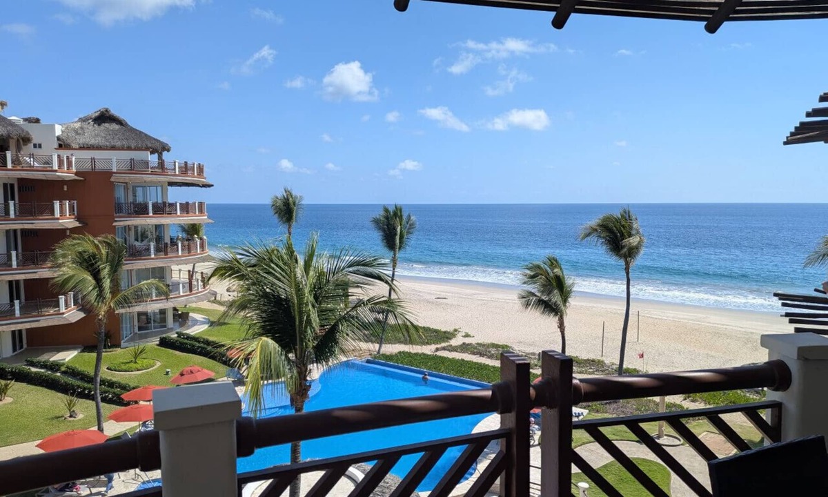 Bajos de Chila Apartment | 3 Bdm 2 Storey Penthouse Palapa Ocean View