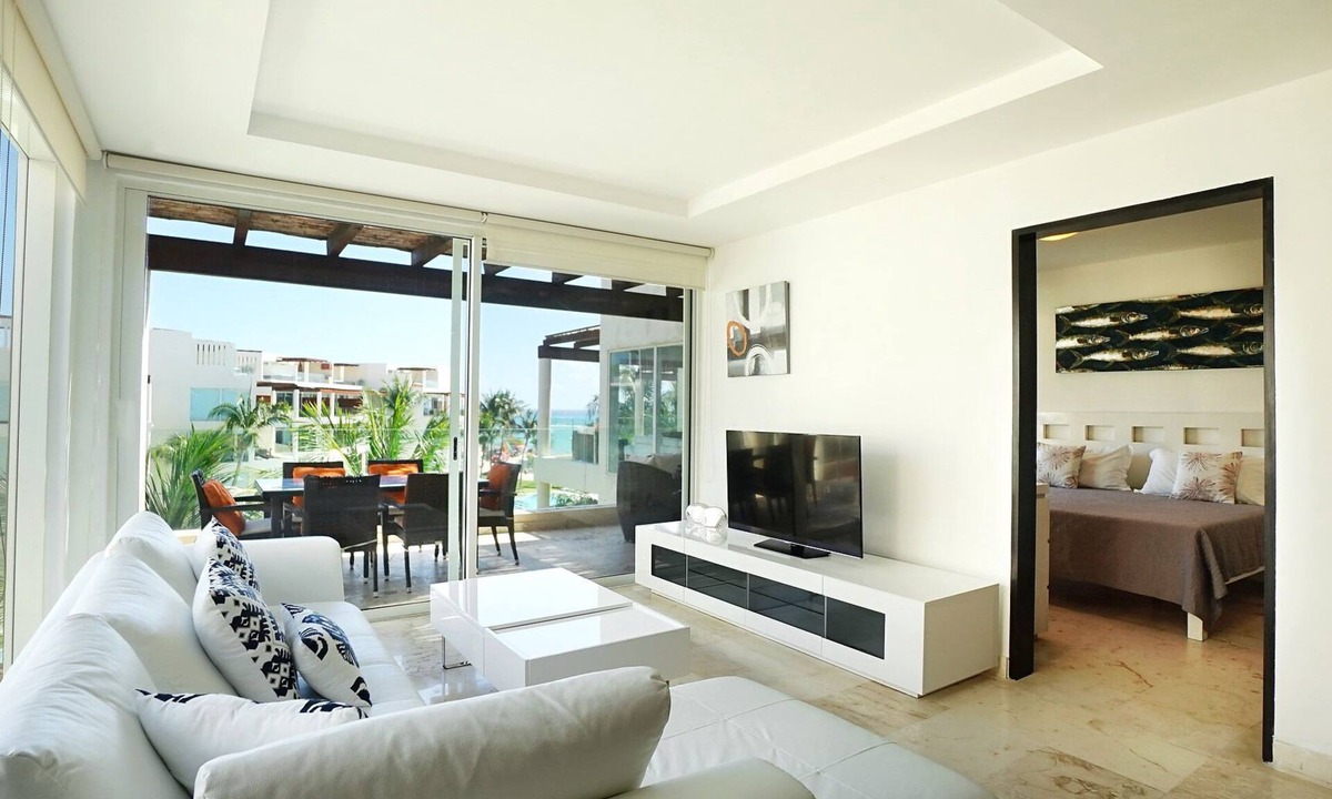 Luis Donaldo Colosio Condo | 3 bedroom Penthouse at The Elements by BRIC
