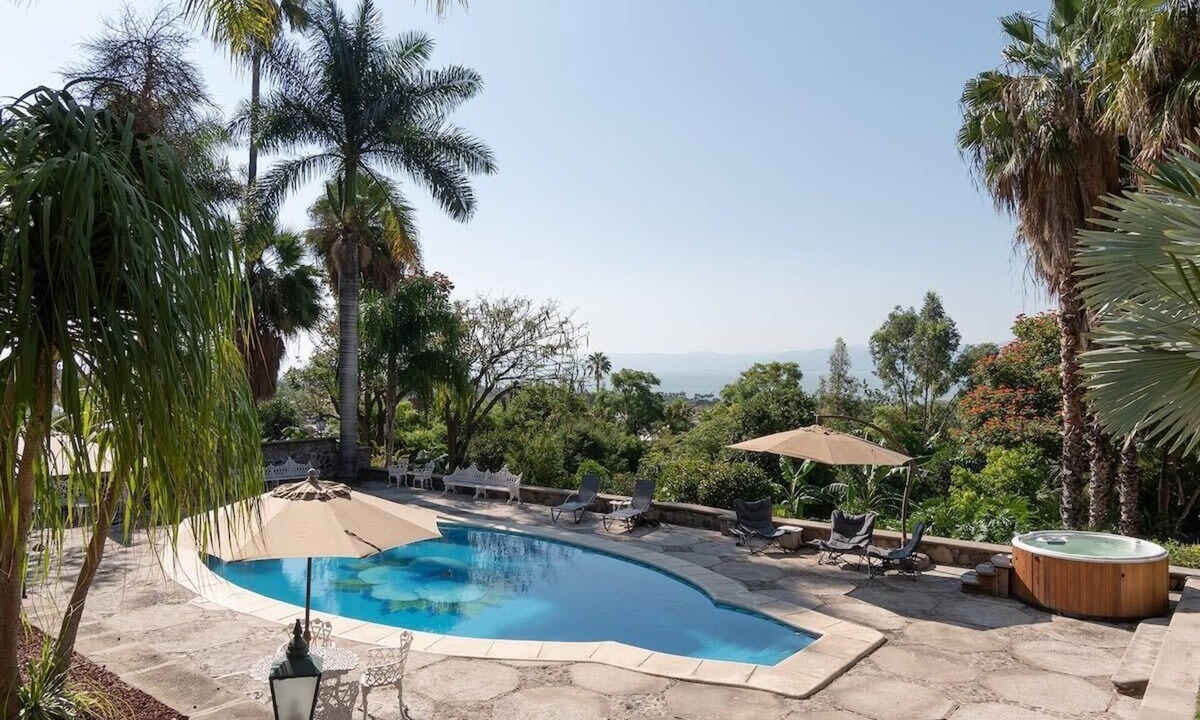 Ajijic Villa | 3 Bedroom Spacious Villa with Pool & Lake view