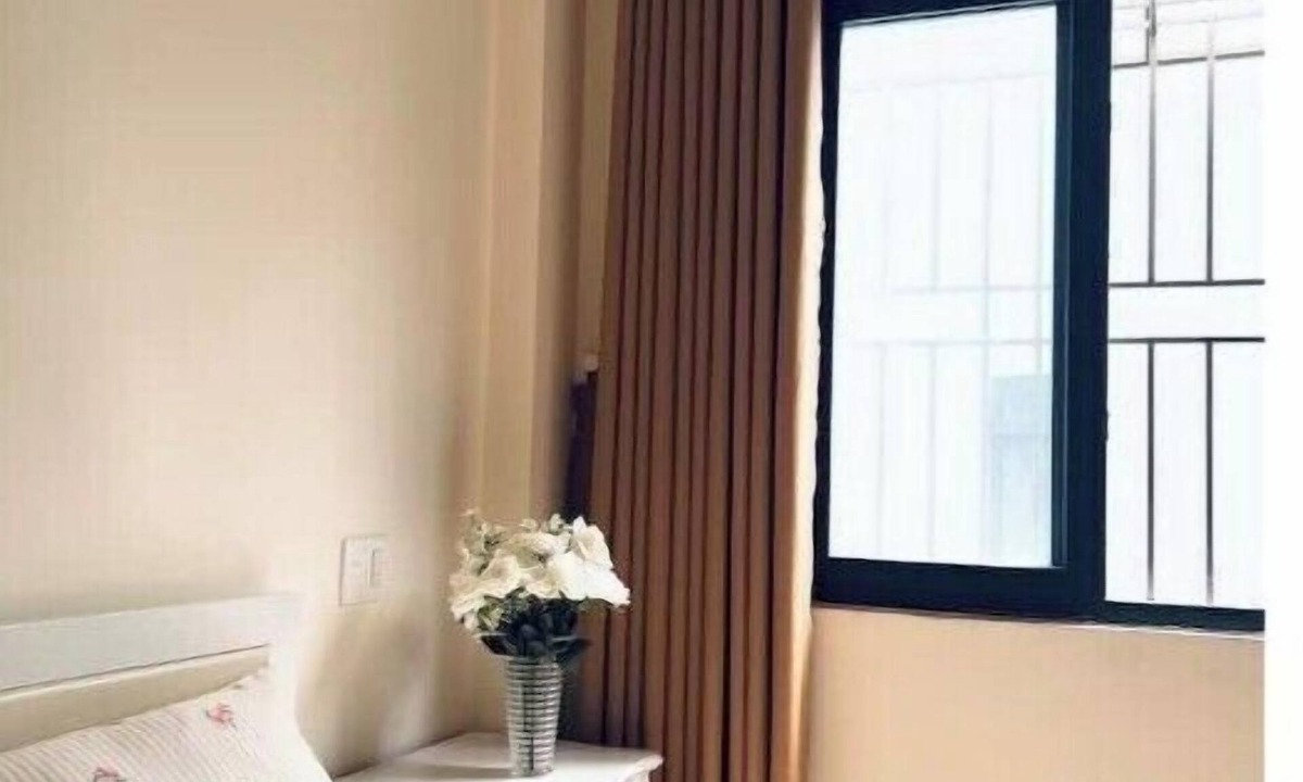 Da Kao Hotel | 30m2 Queen room with big window