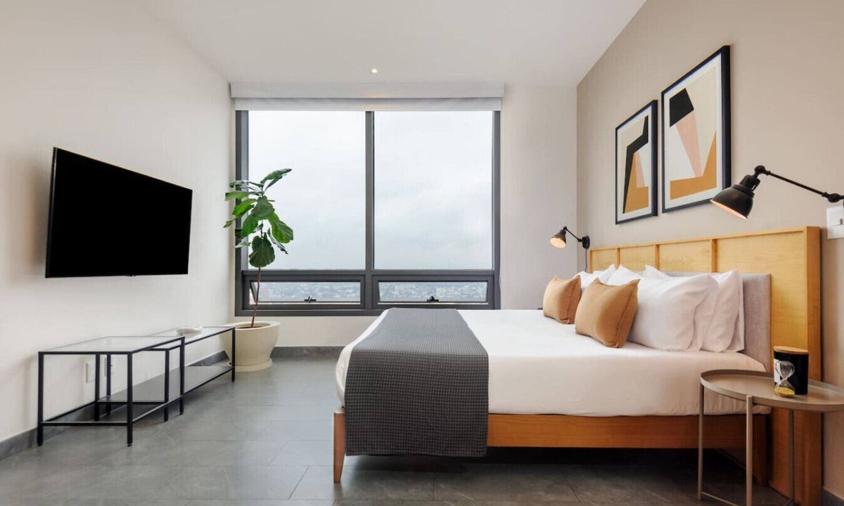 Cuauhtemoc Apartment | 37th-Floor Studio with Skyline & Reforma Views