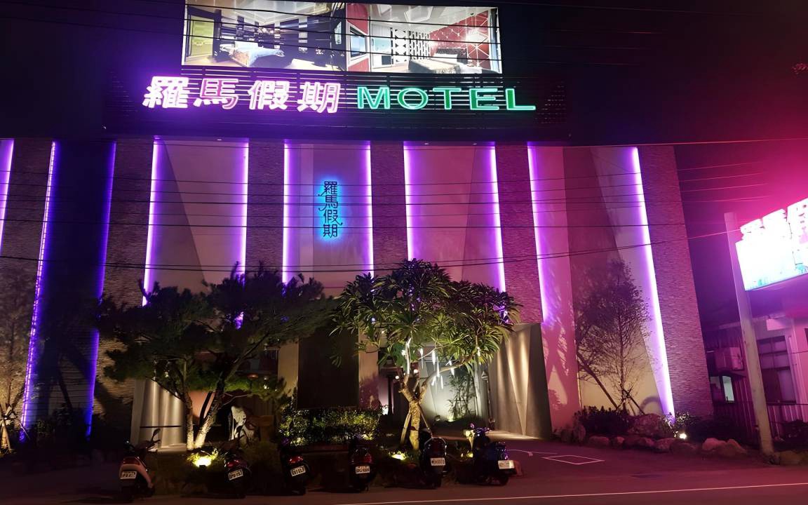 Dali Hotel | 40 m² Motel ∙ 127 guests