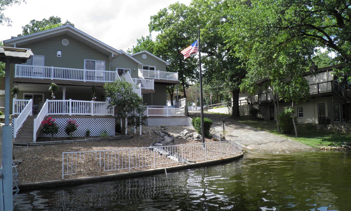 Osage Beach House | 4BR/3BA Lakefront Home with 2-Slip Dock, Yacht Slip, Private Ramp & Pet-Friendly