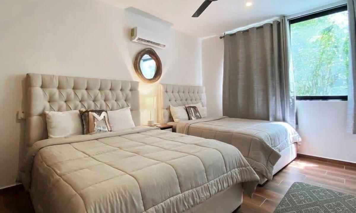 Villa Juarez House | 4BR House · Sleeps 12 · Shared Pool · Playa