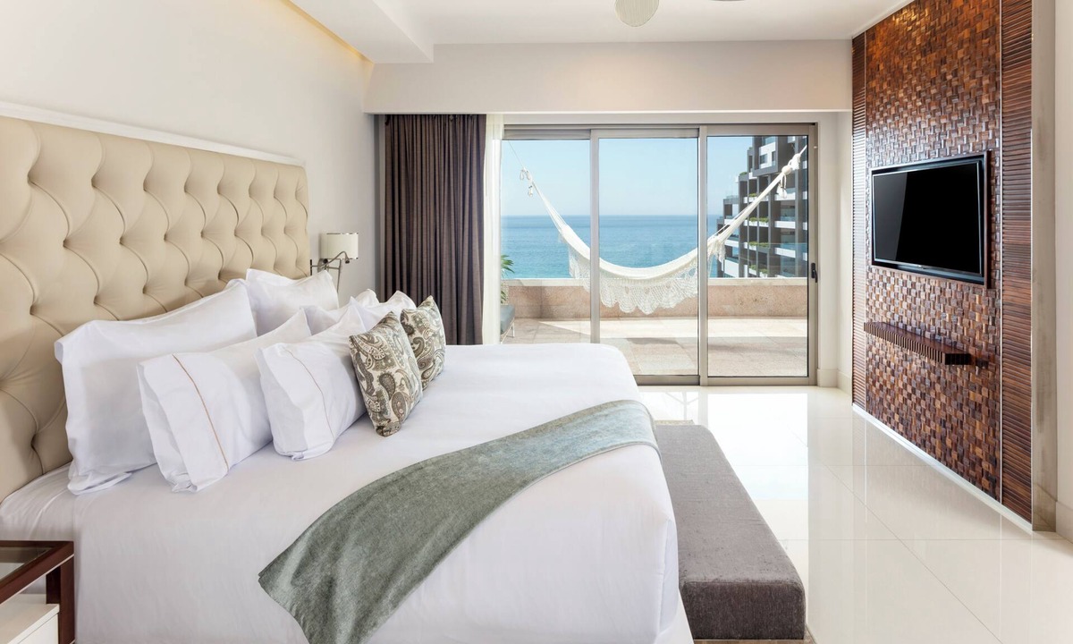 El Tezal Condo | 5-Diamond Resort ◆ Garza Blanca Cabo 1BR ◆ Save 45% vs. Garza Blanca Direct