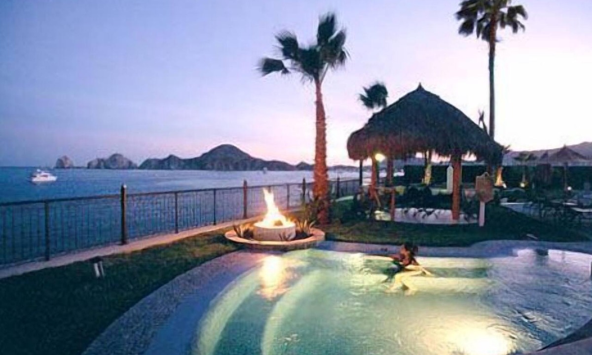 Cabo San Lucas Condo | 5 Star Oceanfront Resort - Luxury Spacious Villa! Walkable to Downtown Cabo!
