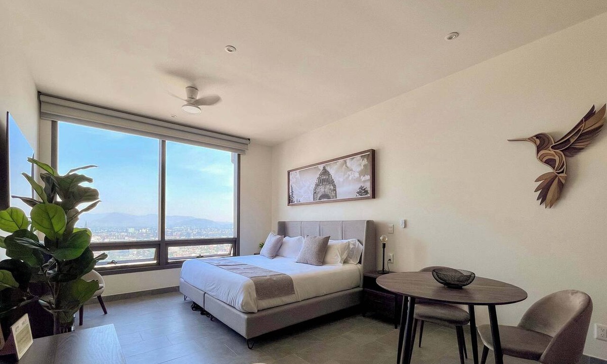 Cuauhtemoc Apartment | 5-star resort by Reforma | Skyline Views