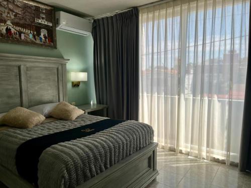 Leon Apartment | 5 VENATOR House Boutique