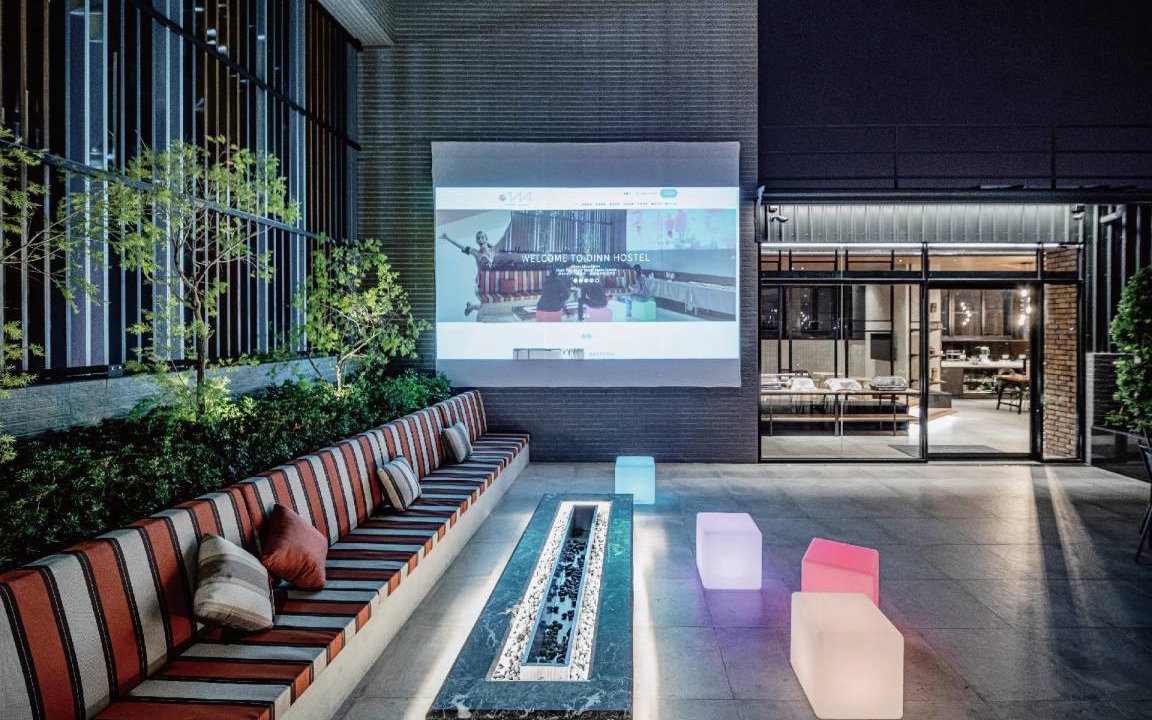 West Central District Hotel | 60 m² Hotel ∙ 8 guests