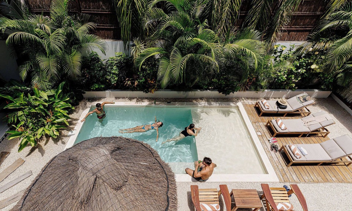 La Veleta Villa | 9BR Villa | Sleeps 24 | Private Pool + Rooftop | Concierge & Breakfast Included