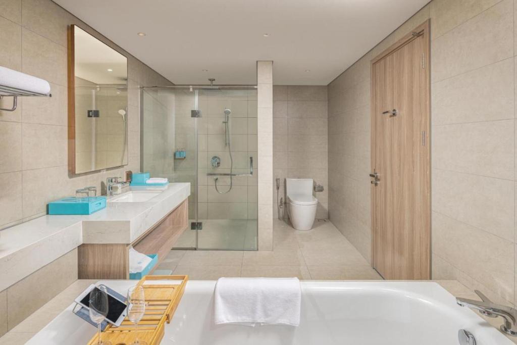 Bai Chay Hotel | A La Carte Ha Long Bay Hotel