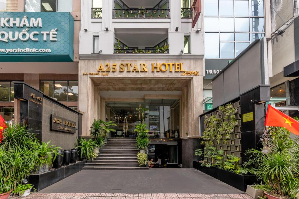 Phuong 6 Hotel | A25 Premium Hotel - 06 Trương Định
