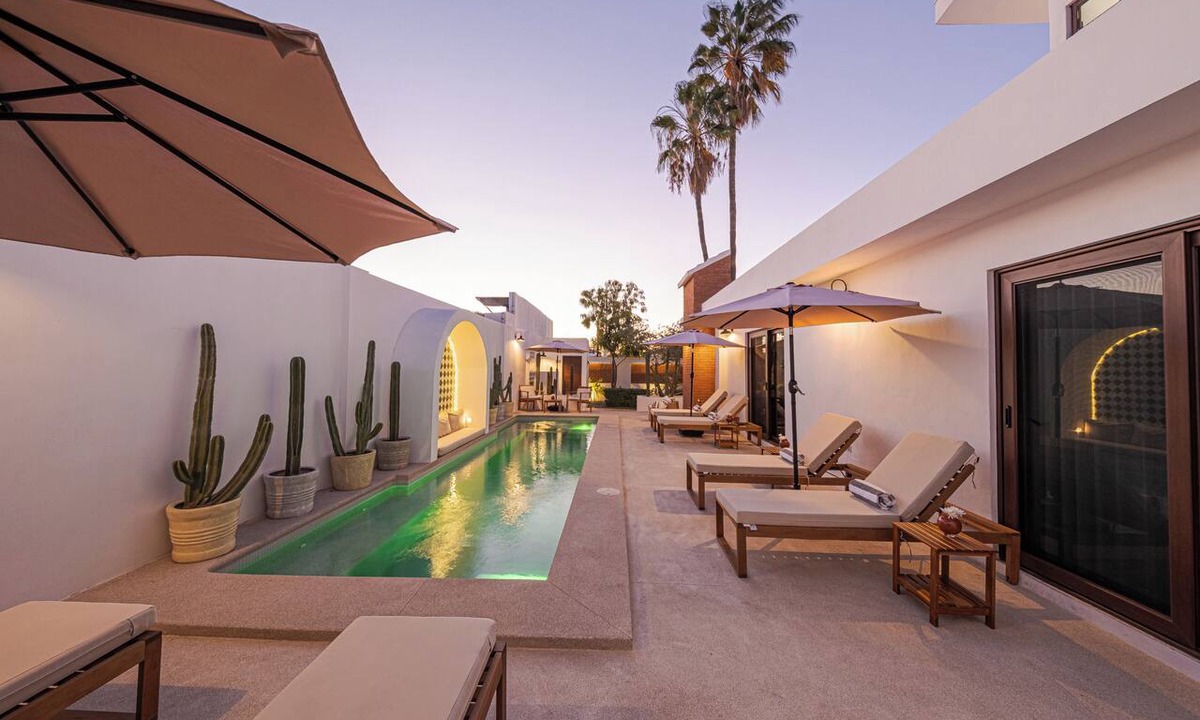 La Paz Hotel | Abasolo ClubHouse