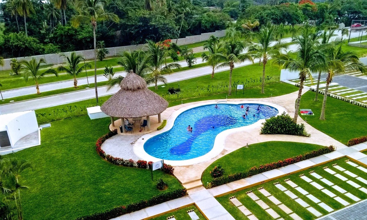 La Poza Apartment | Acapulco Diamond Zone Residential With Jacuzzi in Private Roof Garden