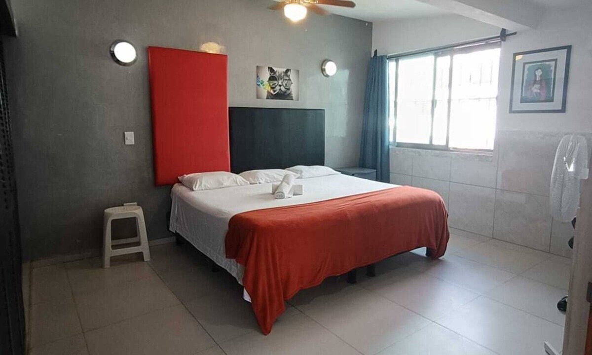 Zona Hotelera Apartment | Adorable 1-bedroom apartment with AC in vibrant Cancún