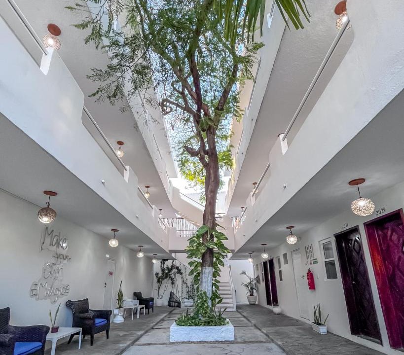 12th Street Hotel | Ahava Hotel
