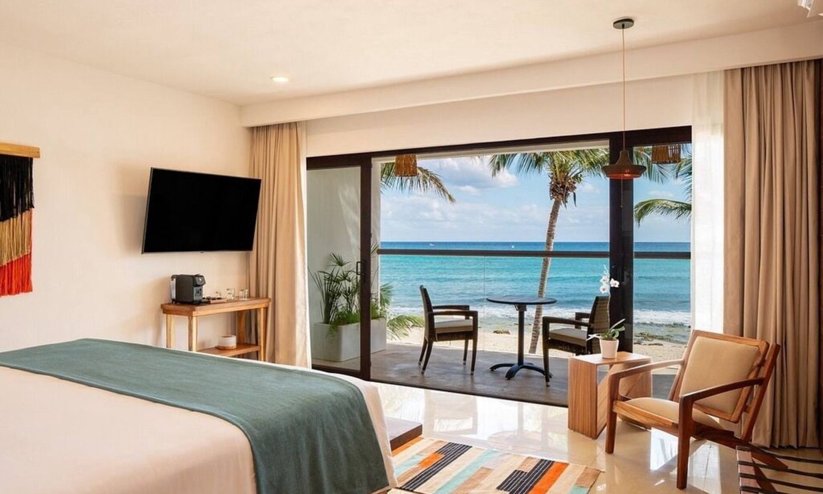 Villa Juarez Hotel | ALL-INCLUSIVE Adults Luxury Oceanview Suite, Free Transfer & Daily Hydrotherapy