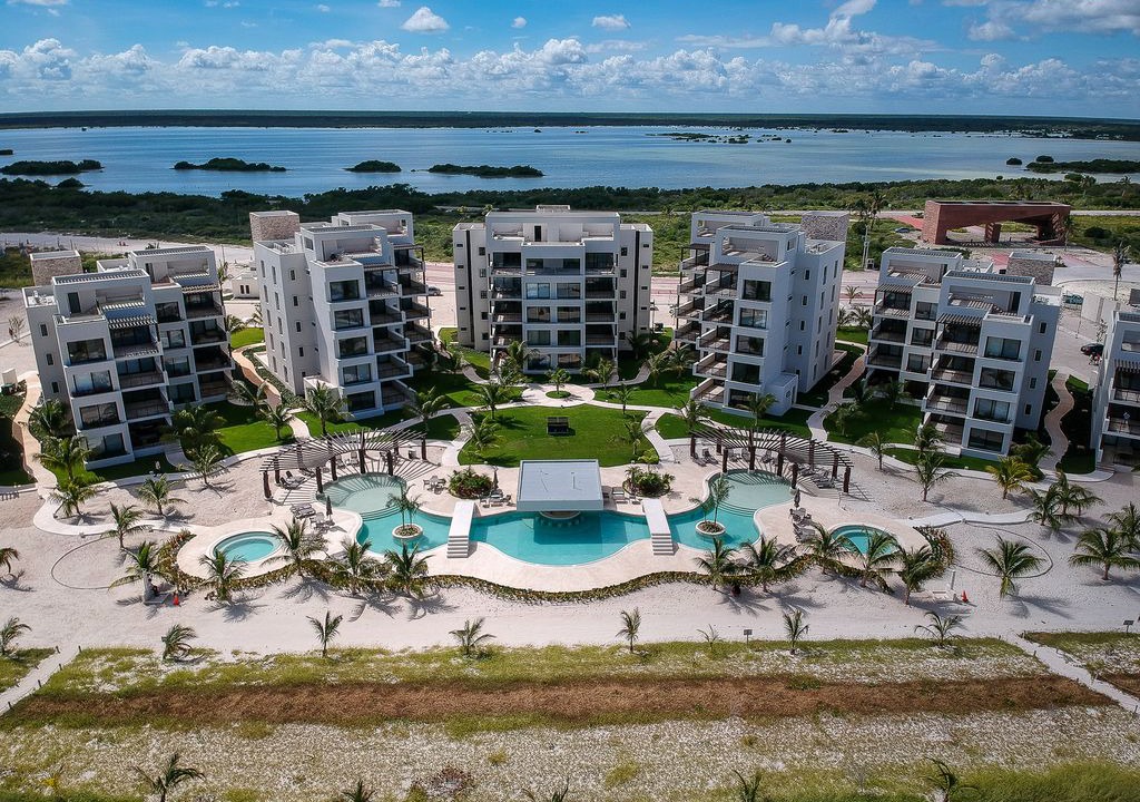 Telchac Puerto House | Almares 401 / BWellcome Colección Pplaya