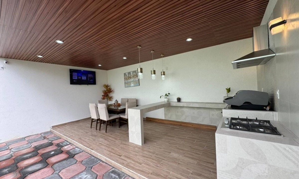 Pachuca House | Altavista House