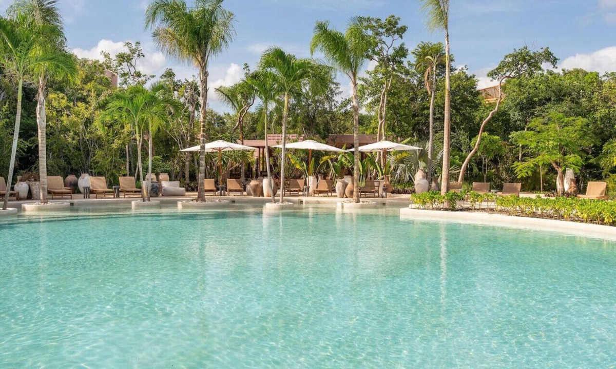 Zama Condo | Amazing 1BR in Tulum Jungle w Pool | Restaurant