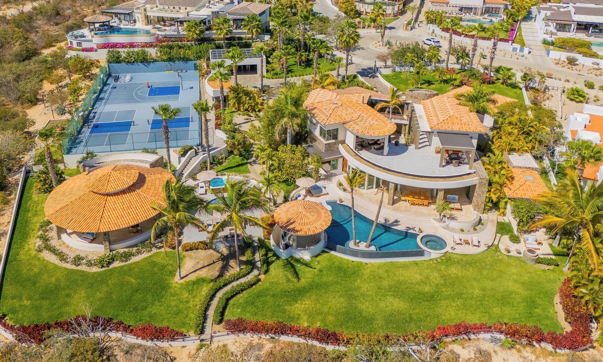 San Jose del Cabo Villa | Amazing 6 Bd Villa W/Gourmet Chef, Butler, Gym and Included Yacht Charter!