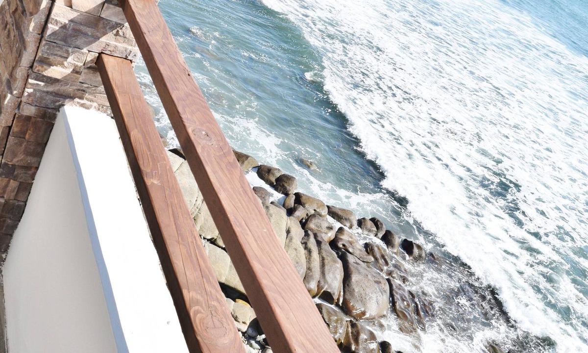 El Sauzal House | Amazing Ocean Front Eco-Cove House!