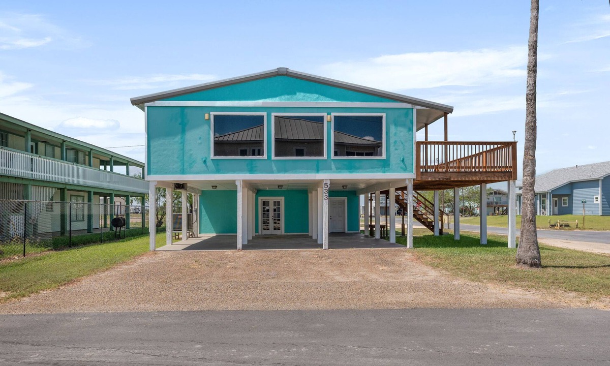 Port Mansfield House | Amazing Water Views - Well Stocked - Plenty of Parking - Close to Boat Ramp