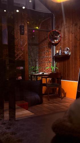 Hanoi Ski Chalet | Amber Mono