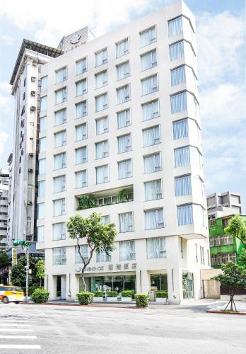 Zhongshan Hotel | Ambience Hotel Taipei