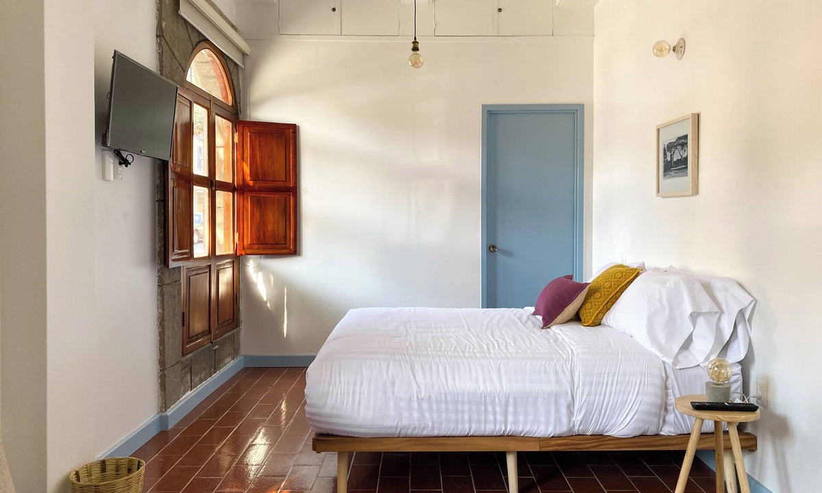 Oaxaca House | AMPARO · Spacious Home with Double Parking
