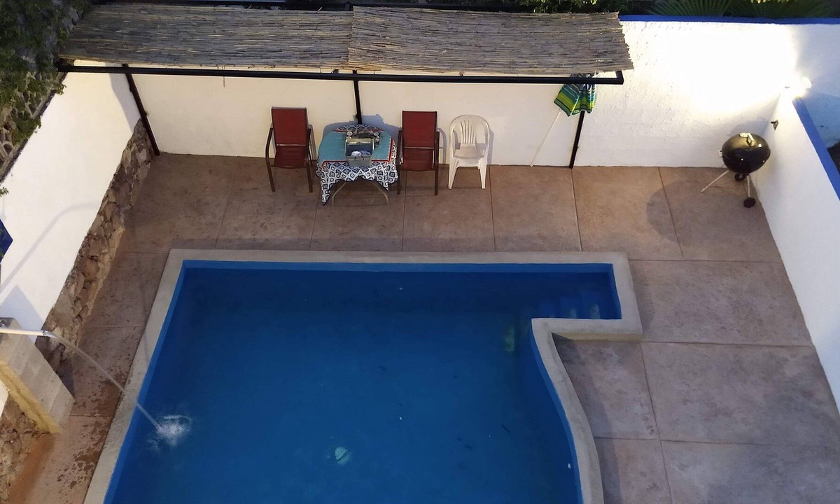 San Carlos House | Amplia casa de 3 recamaras y 2 baños sobre calle principal, con alberca privada.