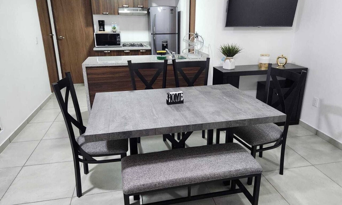 San Juan de Dios Apartment | Amplio depa con alberca, gym, terraza y seguridad.