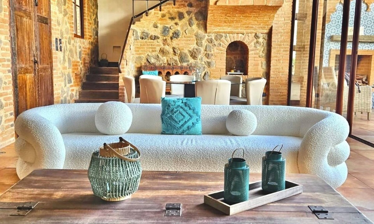 Ciudad Vieja House | Antigua Luxury Stay with Jacuzzi. Roof top fire pit and those volcano views!