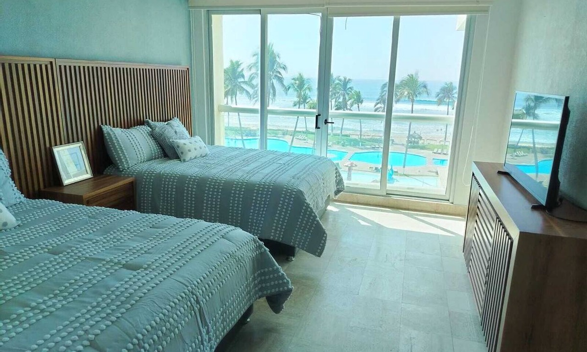 Playa Diamante Apartment | Apartment next to María Bonita beach