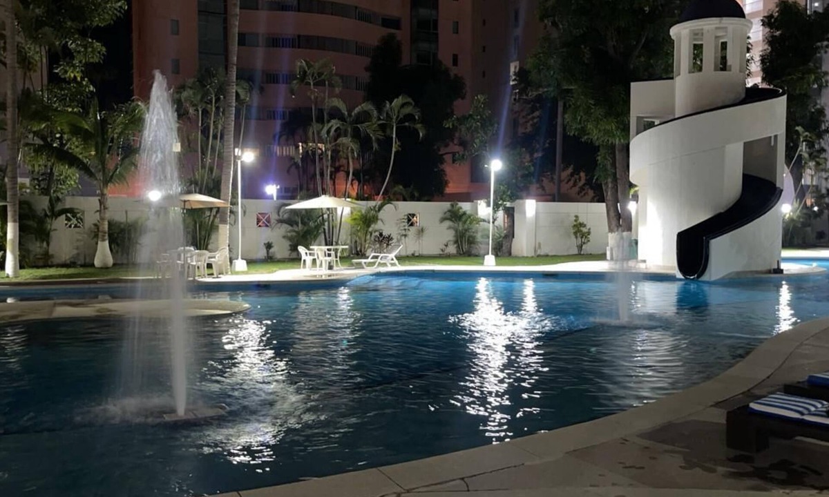 Costa Azul Apartment | Apartment with direct access to the beach, fully equipped and renovated.