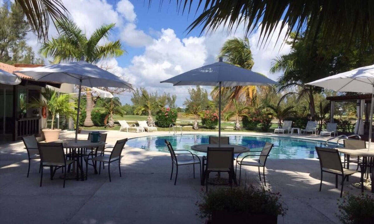 Zona Hotelera Apartment | Apartment with great views of Cancun.